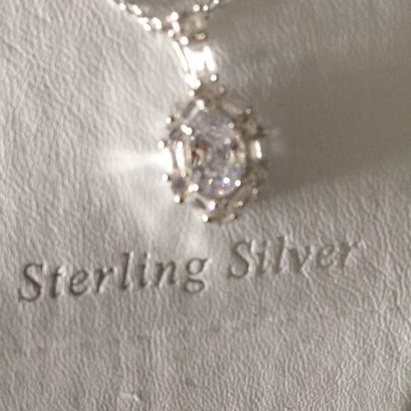 New Magnificent Sterling Silver CZ Pendant Unique - Picture 2 of 2